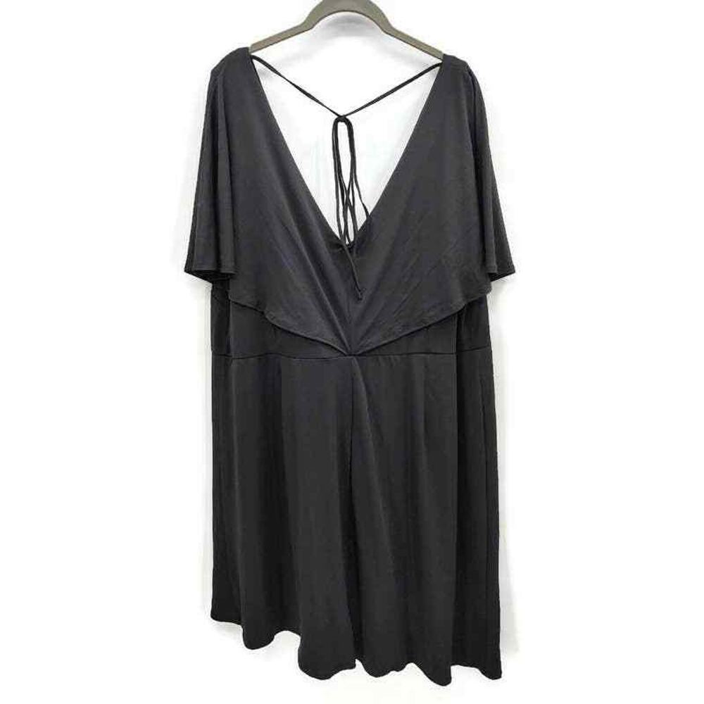 NWT Cushnie X Target black V Neck Strappy Detail dress in size 22W.